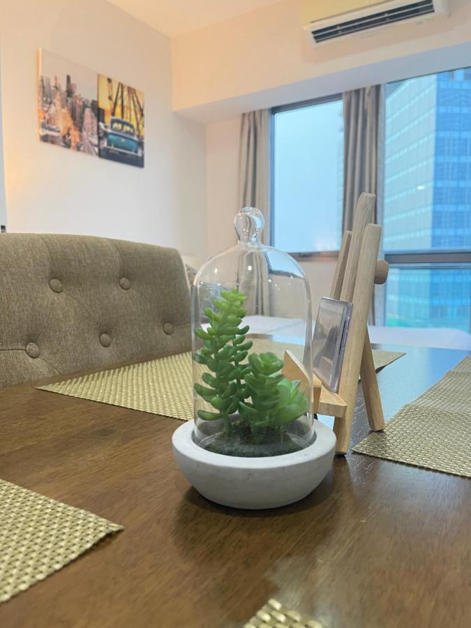 Sakura Apartment Manila Exterior photo
