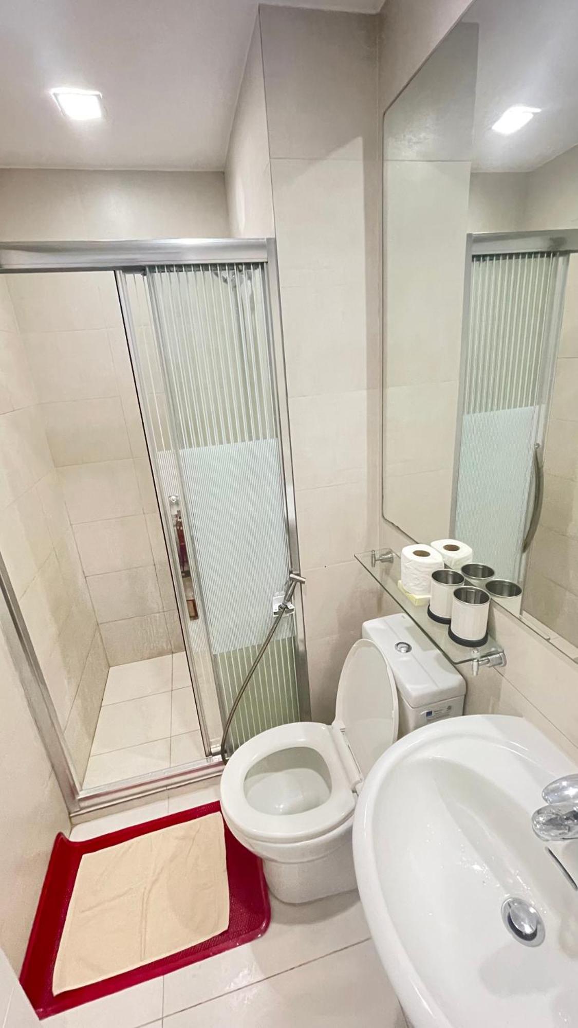 Sakura Apartment Manila Exterior photo